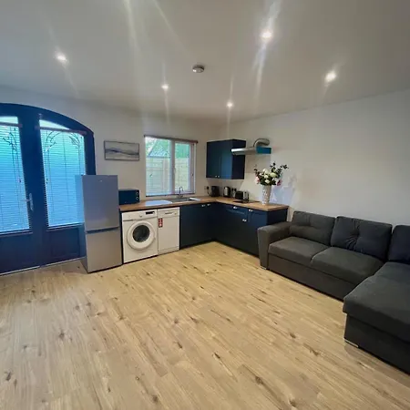 1-bed Cosy Near Emerald Park - Sleeps 5 Dunshaughlin